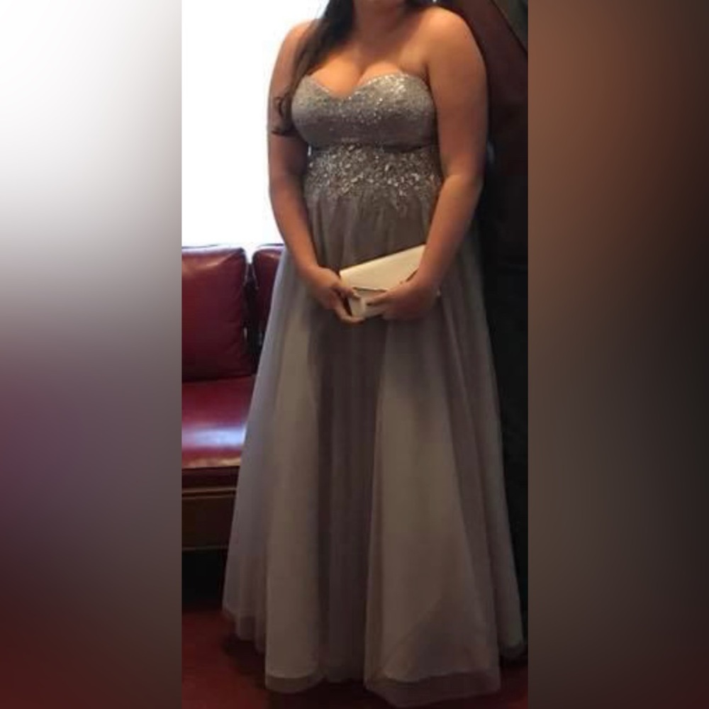 Lilac prom dress, strapless